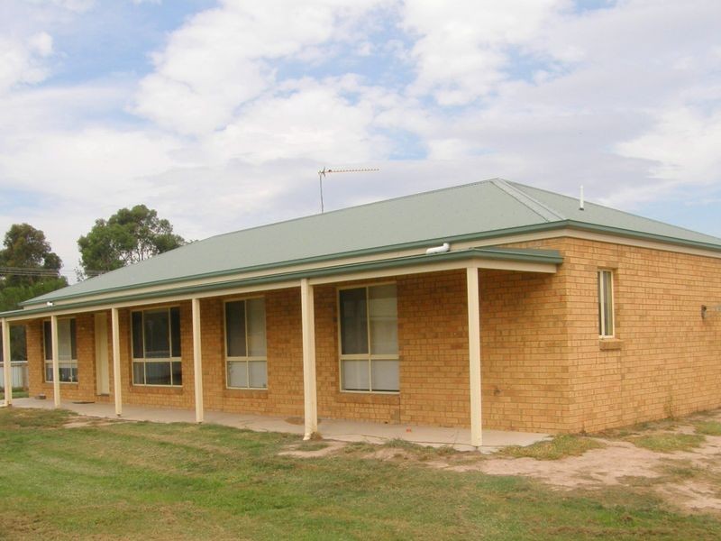 10-12 Station Street, Briagolong VIC 3860