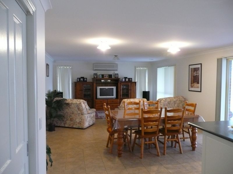 19 Cedarwood Drive, Maffra VIC 3860