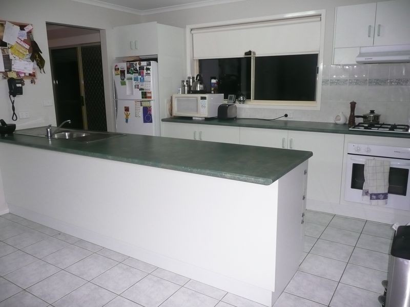 10 Cedarwood Drive, Maffra VIC 3860