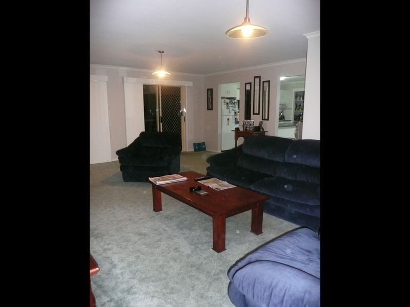 10 Cedarwood Drive, Maffra VIC 3860