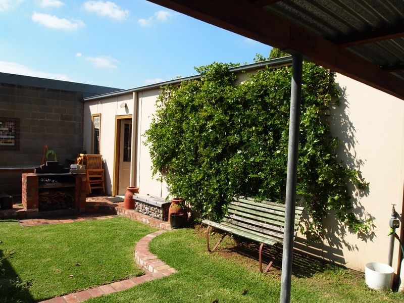 24 Alfred Street, Maffra VIC 3860