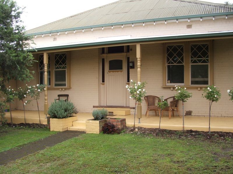 24 Alfred Street, Maffra VIC 3860