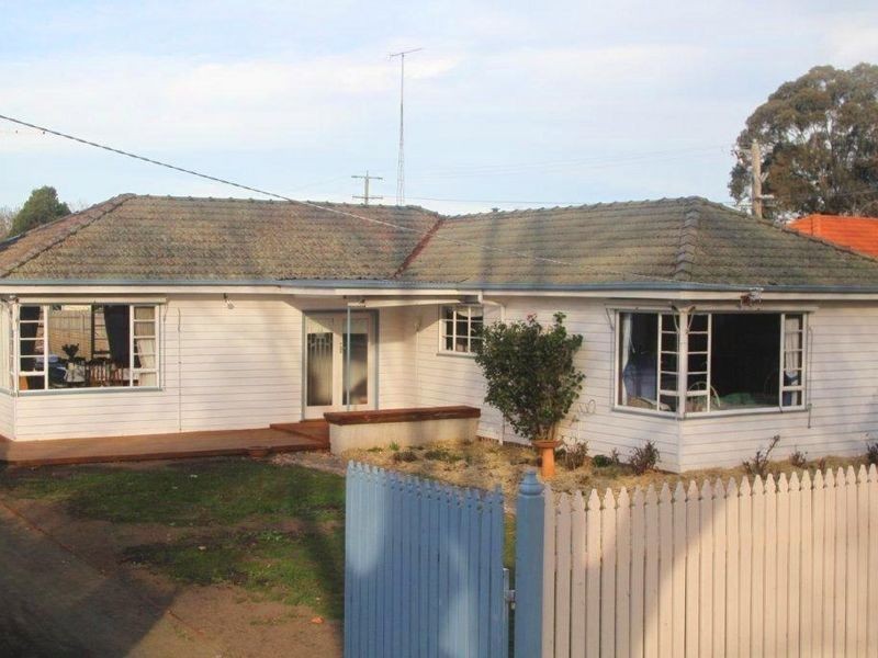 4 Edward Street, Maffra VIC 3860