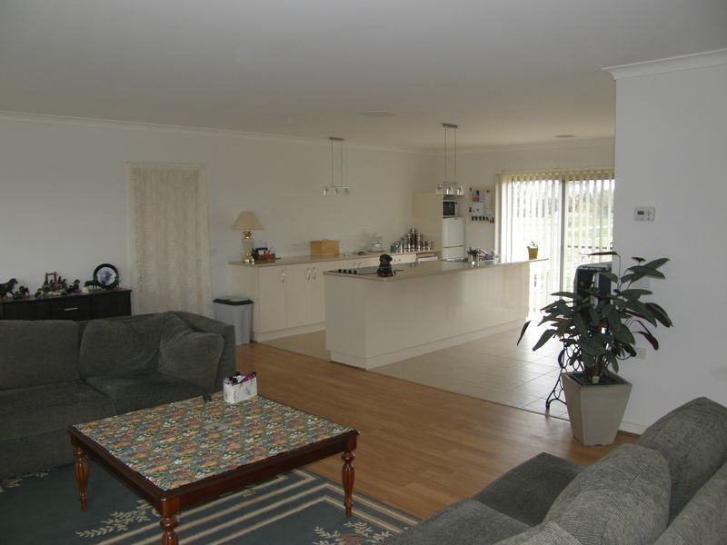 127-129 Powerscourt Street, Maffra VIC 3860