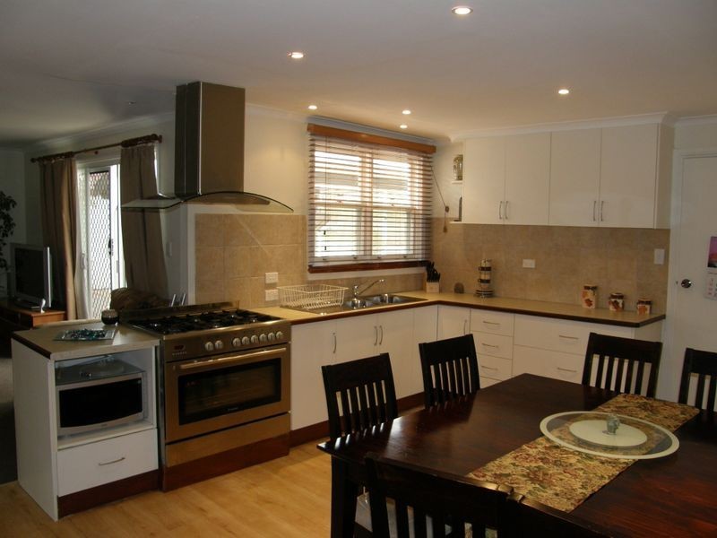 89 Knight Street, Maffra VIC 3860