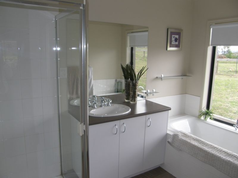 136 Sandy Creek Road, Maffra VIC 3860