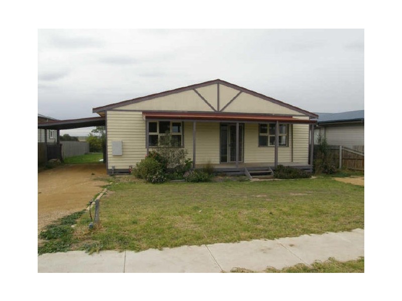 6 Landy Street, Maffra VIC 3860