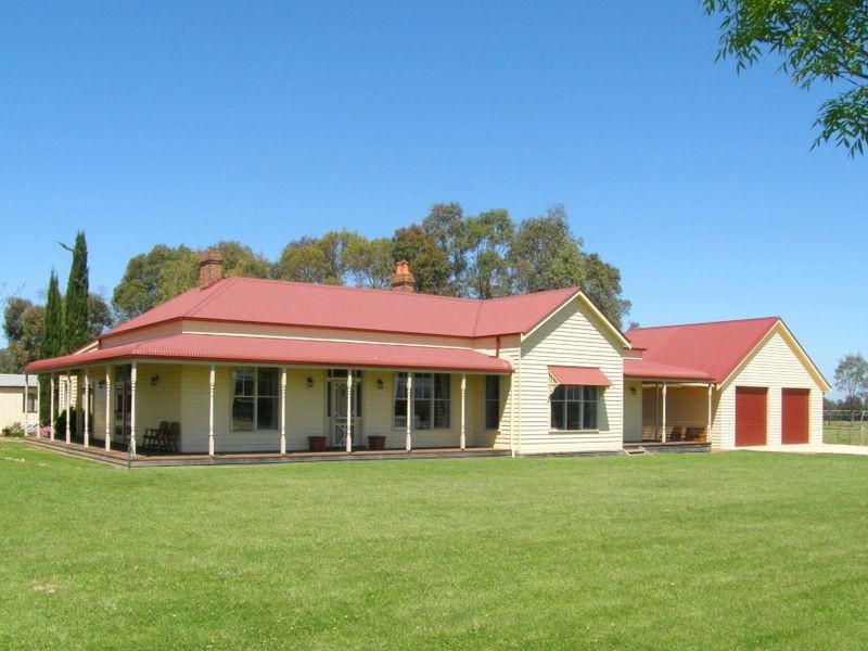 213 Sandy Creek Road, Maffra VIC 3860