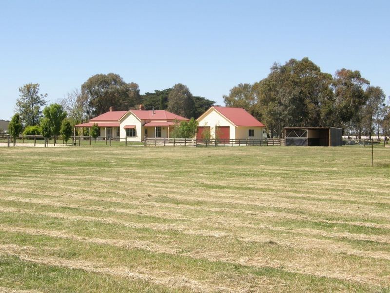 213 Sandy Creek Road, Maffra VIC 3860