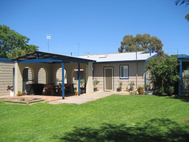 72 Knight Street, Maffra VIC 3860