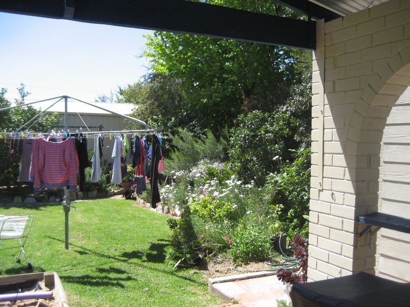 72 Knight Street, Maffra VIC 3860