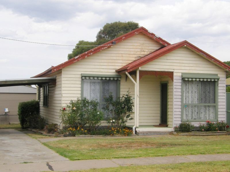 34 Landy Street, Maffra VIC 3860