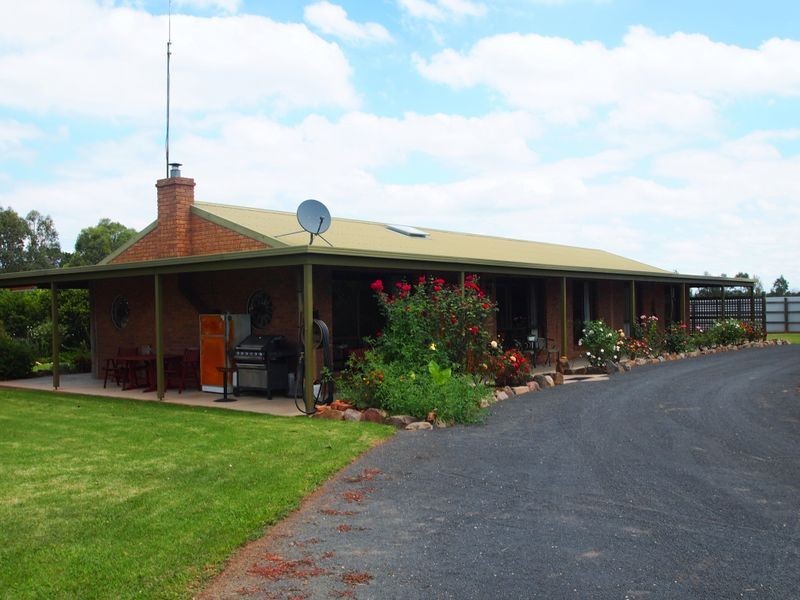 1301 Maffra-Briagolong Road, Bushy Park VIC 3860
