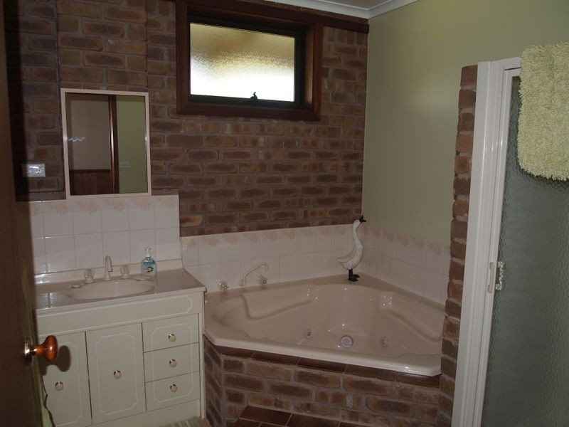 1301 Maffra-Briagolong Road, Bushy Park VIC 3860