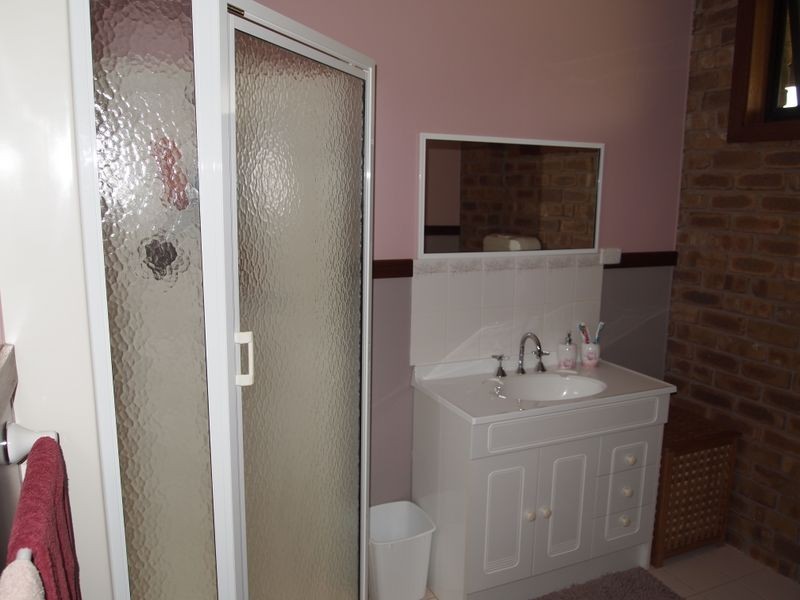 1301 Maffra-Briagolong Road, Bushy Park VIC 3860