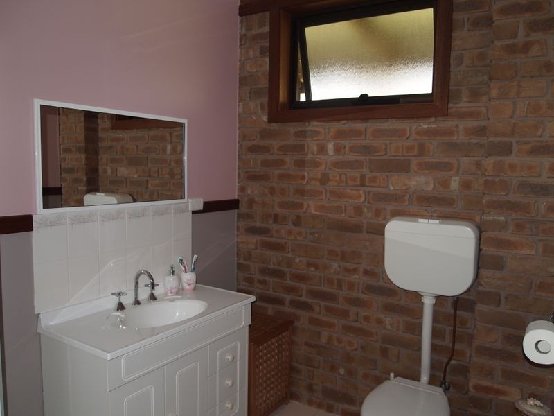 1301 Maffra-Briagolong Road, Bushy Park VIC 3860