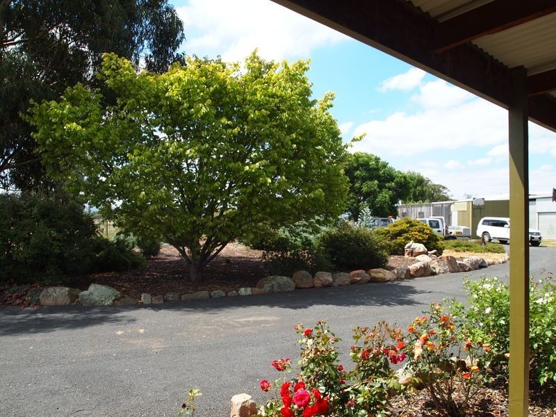 1301 Maffra-Briagolong Road, Bushy Park VIC 3860