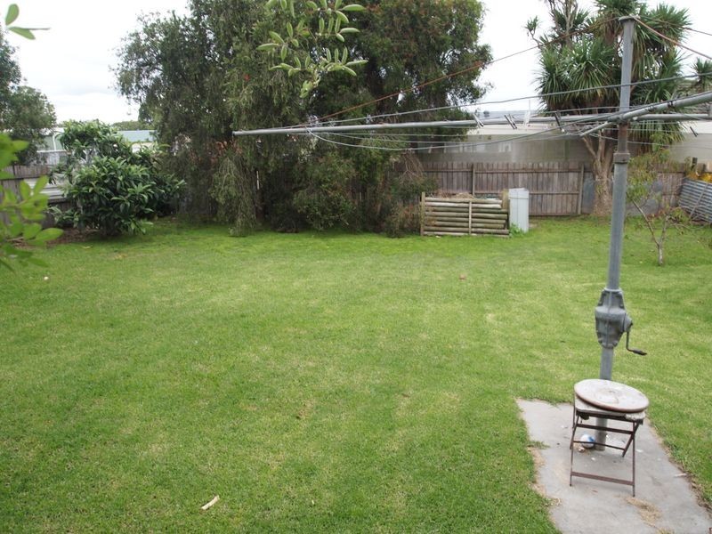 10 Munro Street, Maffra VIC 3860