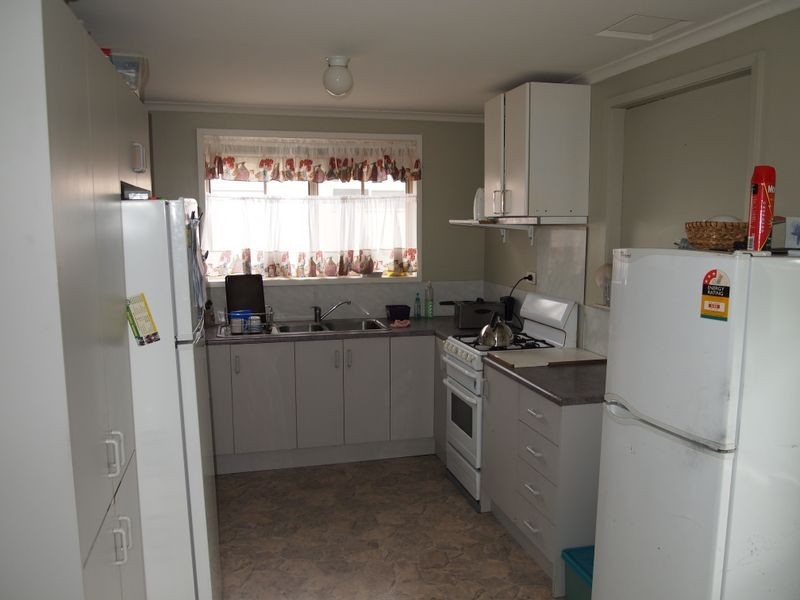 10 Munro Street, Maffra VIC 3860