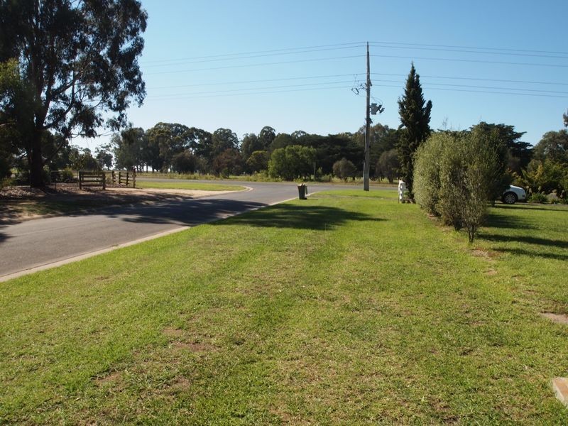 2 Creighton Court, Maffra VIC 3860