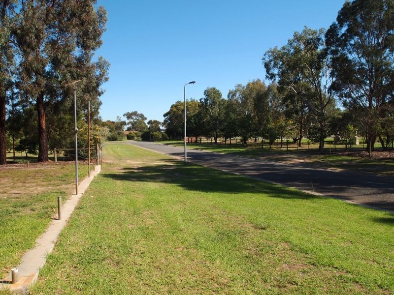 2 Creighton Court, Maffra VIC 3860