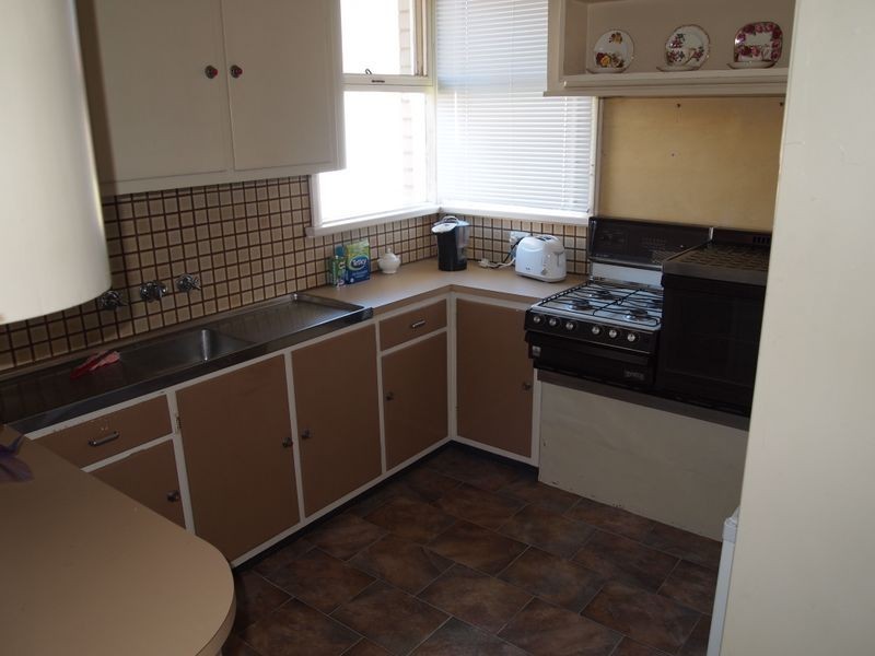 17 Thomson Street, Maffra VIC 3860