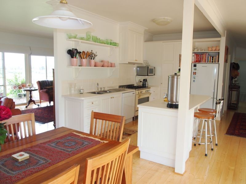 33 Grays Lane, Briagolong VIC 3860