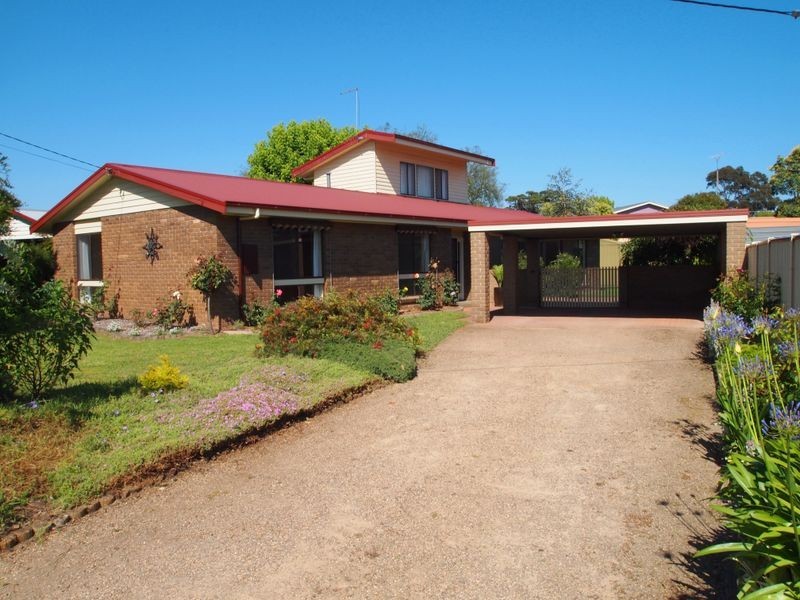 19 Charles Street, Maffra VIC 3860