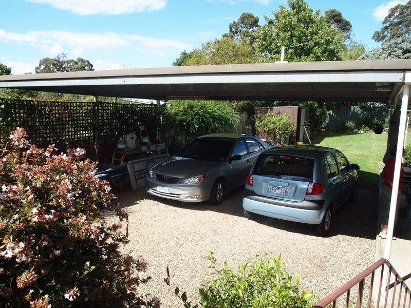 30 Henry Street, Maffra VIC 3860