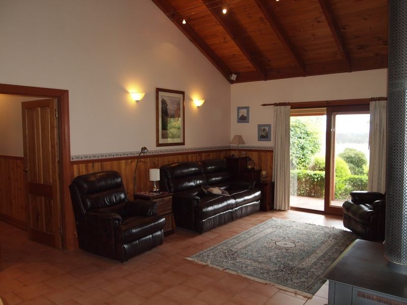 238 Cemetery Road, Briagolong VIC 3860