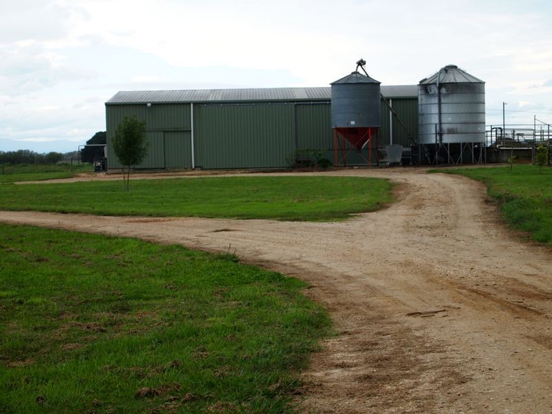 833 Sale Cowwarr Road, Nambrok VIC 3847