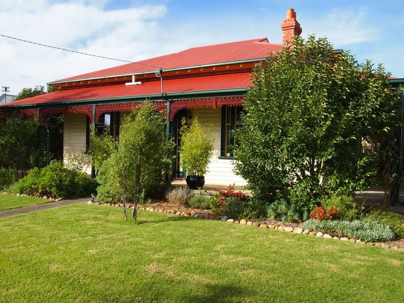 48 Carpenter Street, Maffra VIC 3860