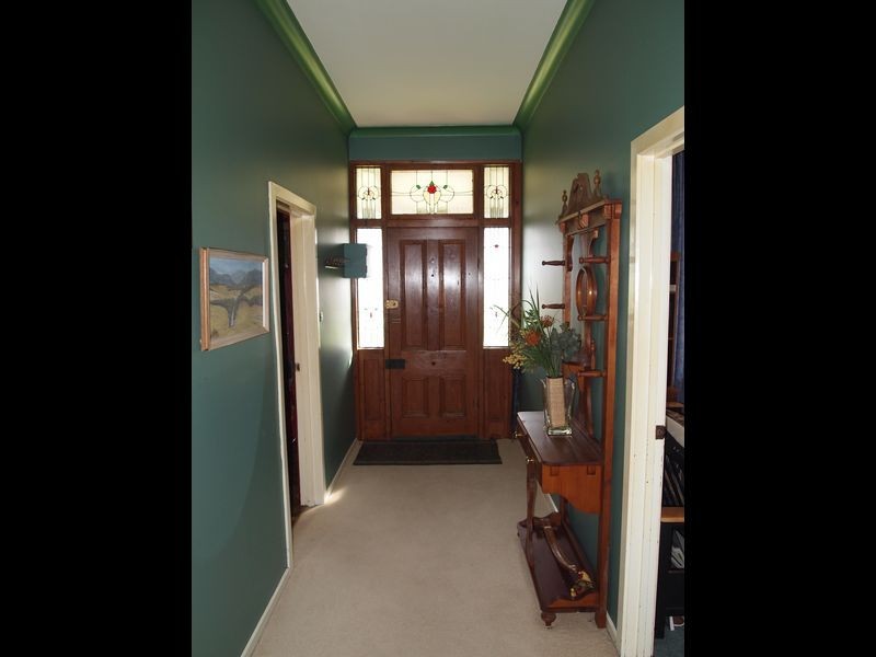 48 Carpenter Street, Maffra VIC 3860