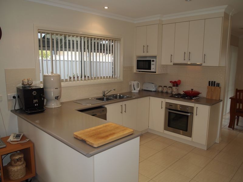 42 Cedarwood Drive, Maffra VIC 3860