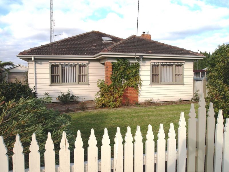 106 Powerscourt Street, Maffra VIC 3860