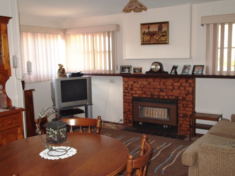 106 Powerscourt Street, Maffra VIC 3860