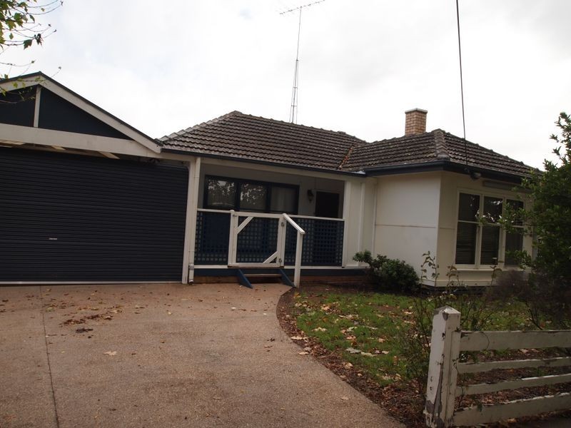 5 McMillan Street, Maffra VIC 3860