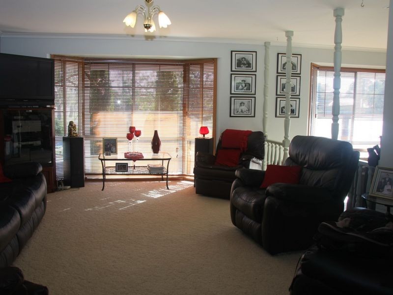3 Rintoul Court, Rosedale VIC 3847