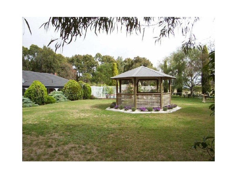 1 Ashton Court, Rosedale VIC 3847