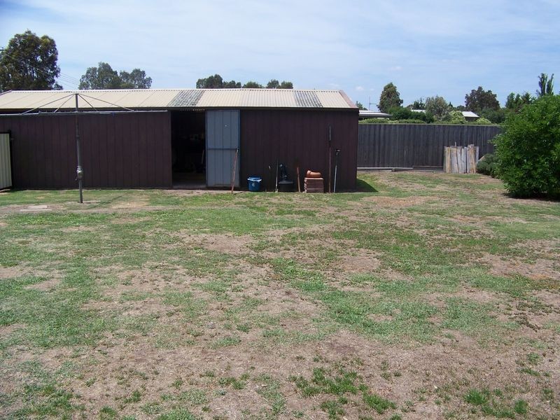 2 Ayres Court, Rosedale VIC 3847