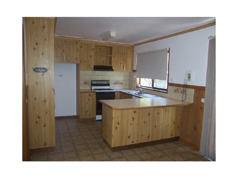 10 Dawson Street, Rosedale VIC 3847