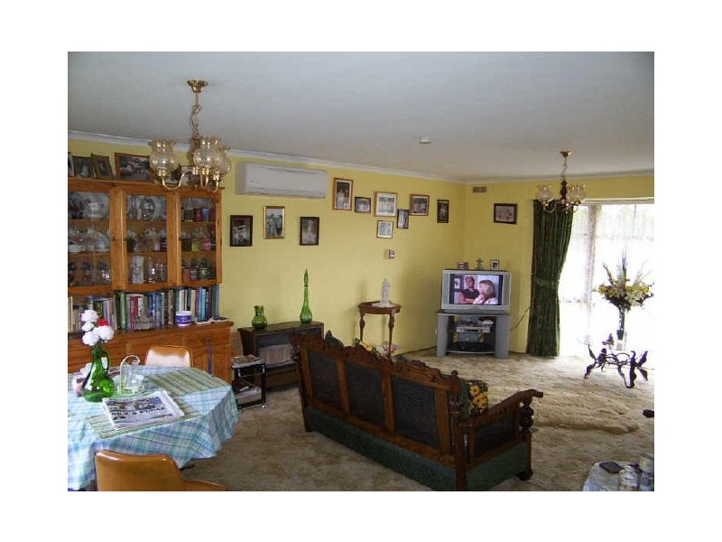 2 Ayres Court, Rosedale VIC 3847