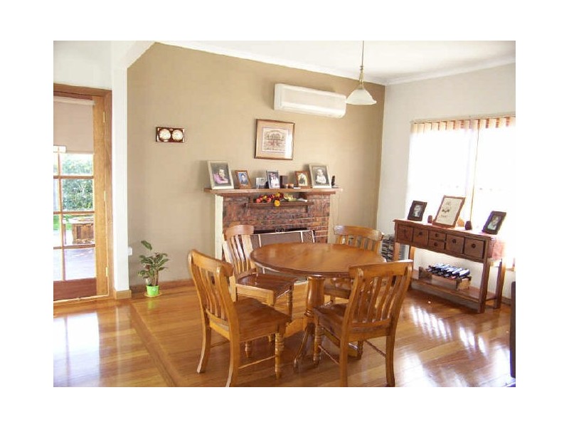 4 Hood Street, Rosedale VIC 3847