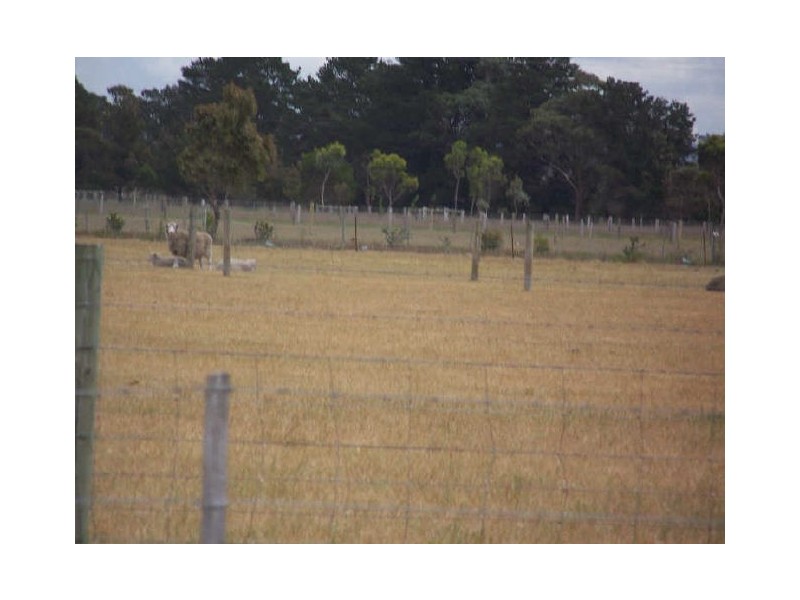 8/ Cnr Shaws Lane & Princes Highway, Rosedale VIC 3847