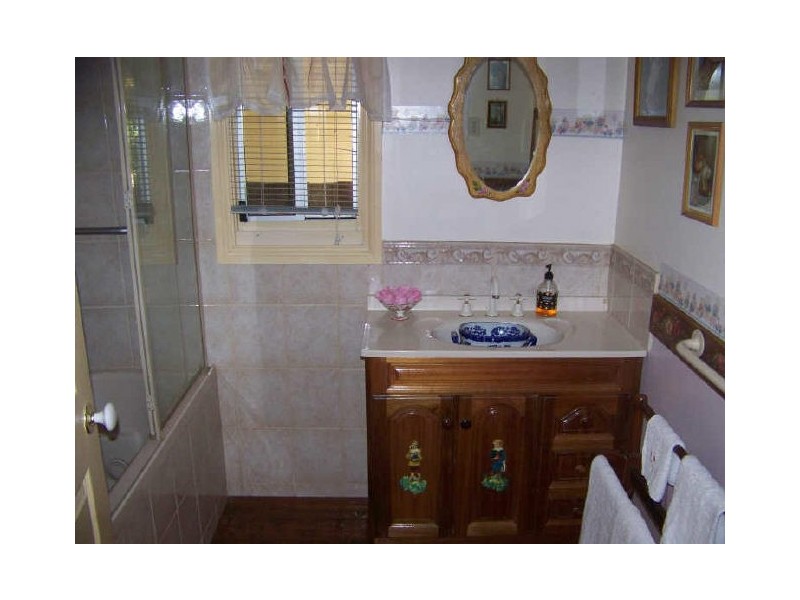 08 Albert Street, Rosedale VIC 3847