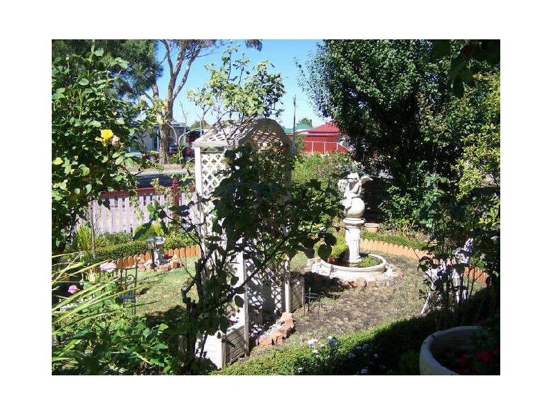 08 Albert Street, Rosedale VIC 3847