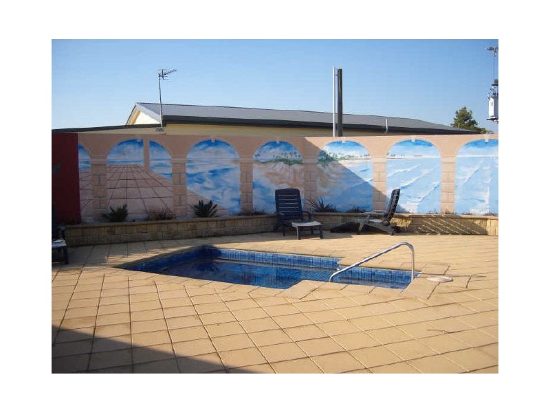 102 Mayfair Gardens, Traralgon VIC 3844