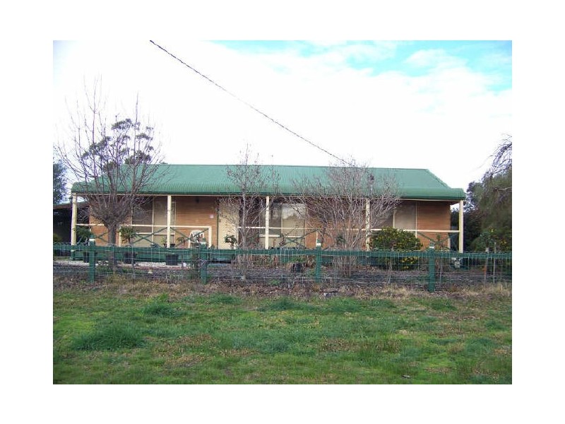 83 Queen Street, Rosedale VIC 3847