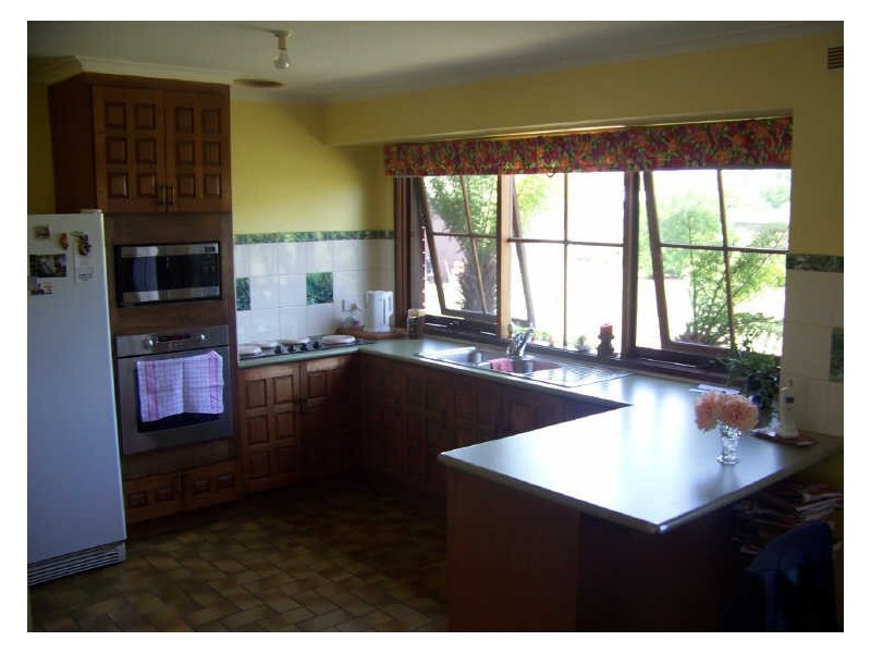 2 Ayres Court, Rosedale VIC 3847