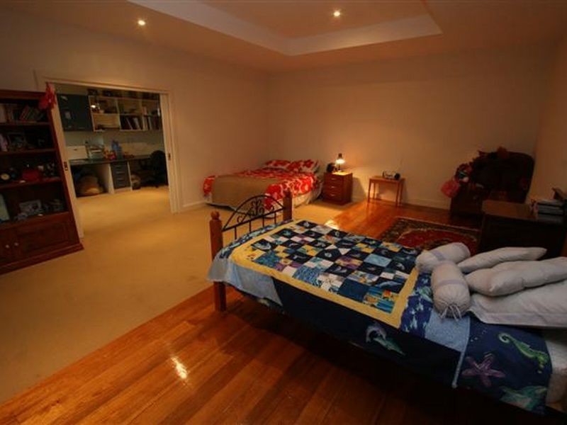 5-13 Cansick Street, Rosedale VIC 3847